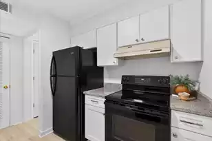 173 Rutledge Ave #M, Charleston, SC 29403 - Photo 8