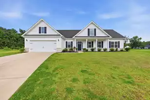 40 Little Peru Ct, Georgetown, SC 29440 - Photo 1