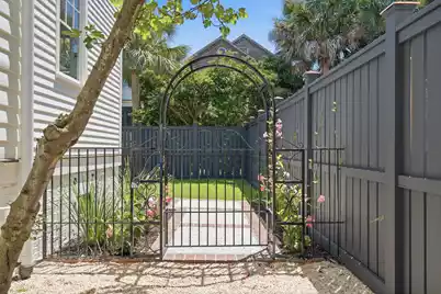 35 Gibbes Street, Charleston, SC 29401 - Photo 82