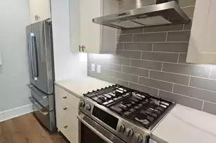 5 Gadsdenboro St #216, Charleston, SC 29401 - Photo 8