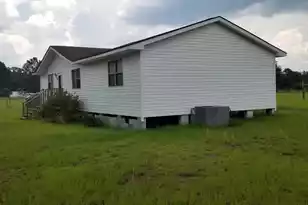 482 Stanley Ave, Walterboro, SC 29488 - Photo 6