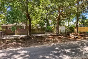 1436 Heather Dr, Mount Pleasant, SC 29464 - Photo 4