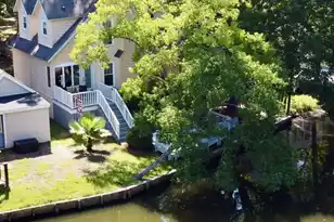 781 Lake Frances Dr, Charleston, SC 29412 - Photo 2