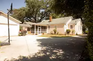 212 Valley St, Walterboro, SC 29488 - Photo 32