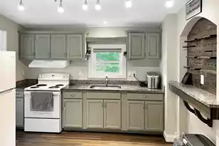 259 Gaines Cir, Cottageville, SC 29435 - Photo 4