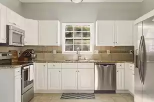 2340 Kennison Ln, Mount Pleasant, SC 29466 - Photo 16