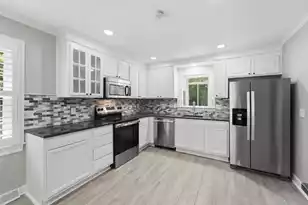 1249 Dearsley Ct, Mount Pleasant, SC 29464 - Photo 12