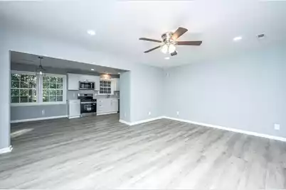 104 Forest Lane, Summerville, SC 29486 - Photo 8