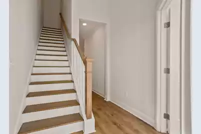 220 Lake Greenwood Boulevard, Greenwood, SC 29649 - Photo 6