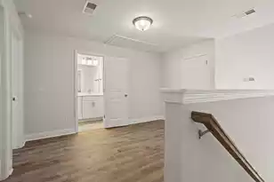 220 Lake Greenwood Blvd, Greenwood, SC 29649 - Photo 16