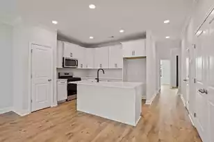 224 Lake Greenwood Blvd, Greenwood, SC 29649 - Photo 14