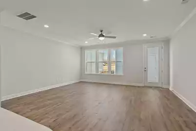 230 Lake Greenwood Boulevard, Greenwood, SC 29649 - Photo 14