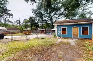 408 Thompson St, Walterboro, SC 29488 - Photo 46
