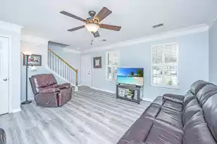 2080 Kings Gate Ln, Mount Pleasant, SC 29466 - Photo 2