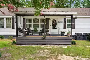 146 Glen St, Summerville, SC 29483 - Photo 2