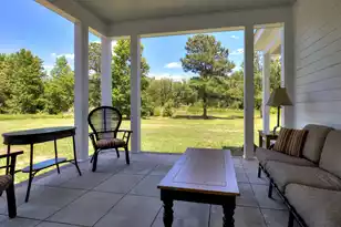 1646 Cleveland St, Elloree, SC 29047 - Photo 8