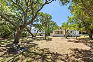 2250 Myrtle Ave, Sullivans Island, SC 29482 - Photo 38