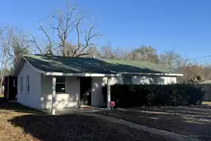 1137 M W Rickenbaker Rd, Manning, SC 29102 - Photo 2