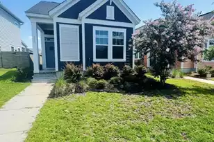610 Blueway Ave, Summerville, SC 29486 - Photo 2