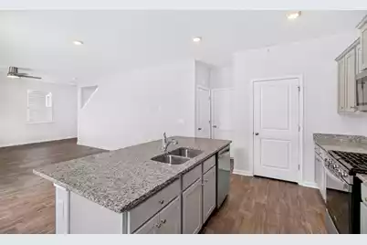 147 Cloverleaf Street, Summerville, SC 29483 - Photo 18
