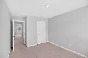 147 Cloverleaf St, Summerville, SC 29483 - Photo 6