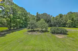 395 Summerset Ln, Summerville, SC 29483 - Photo 14