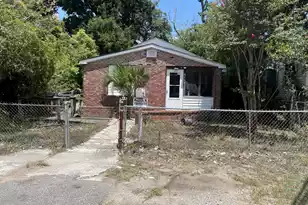 3104 Accabee Rd, North Charleston, SC 29405 - Photo 1