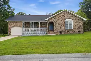 118 Milton Dr, Goose Creek, SC 29445 - Photo 2