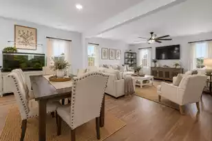 1037 Fitzgerald Ct, Summerville, SC 29485 - Photo 4