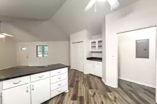 410 1st N Street W, Summerville, SC 29483 - Photo 4