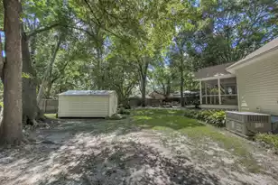 410 1st N Street W, Summerville, SC 29483 - Photo 8