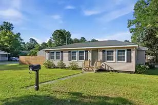 201 Heatley St, Moncks Corner, SC 29461 - Photo 2