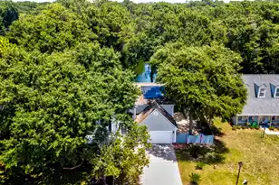 1406 Diamond Blvd, Mount Pleasant, SC 29466 - Photo 18