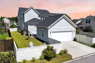 285 Great Lawn Dr, Summerville, SC 29486 - Photo 4