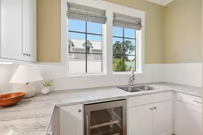 924 Pitt Street, Mount Pleasant, SC 29464 - Photo 18