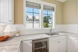 924 Pitt St, Mount Pleasant, SC 29464 - Photo 18