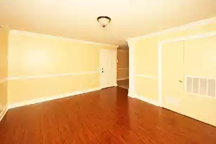 995 King St, Charleston, SC 29403 - Photo 4