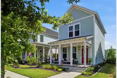 589 Blueway Avenue, Summerville, SC 29486 - Photo 2