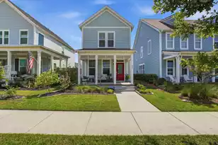 589 Blueway Ave, Summerville, SC 29486 - Photo 2
