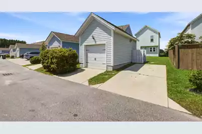 589 Blueway Avenue, Summerville, SC 29486 - Photo 28