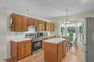 118 King Charles Cir, Summerville, SC 29485 - Photo 10