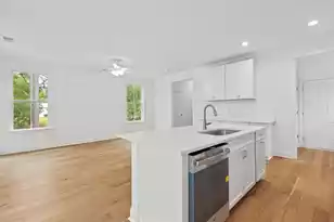 265 Pickens St, Summerville, SC 29485 - Photo 8