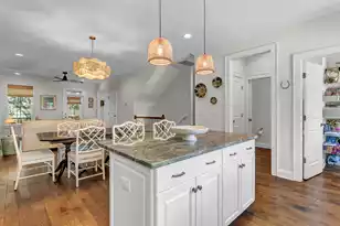 152 Cowrie Ct, Mount Pleasant, SC 29464 - Photo 10