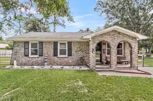 103 McDuffie Ct, Summerville, SC 29486 - Photo 2