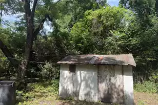 107 Lockhart St, Walterboro, SC 29488 - Photo 10