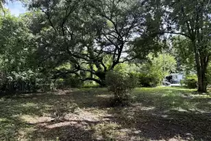 107 Lockhart St, Walterboro, SC 29488 - Photo 2