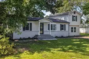 133 Stephanie Circle, Summerville, SC 29483 - Photo 2