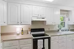 36 Manor Blvd, Hanahan, SC 29410 - Photo 18
