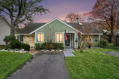 1131 Daffodil Lane, Mount Pleasant, SC 29464 - Photo 2