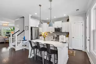1603 Prince Edward St, Mount Pleasant, SC 29466 - Photo 32